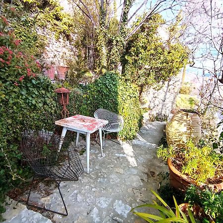 La Fontaine Bed & Breakfast Bargème Стая снимка